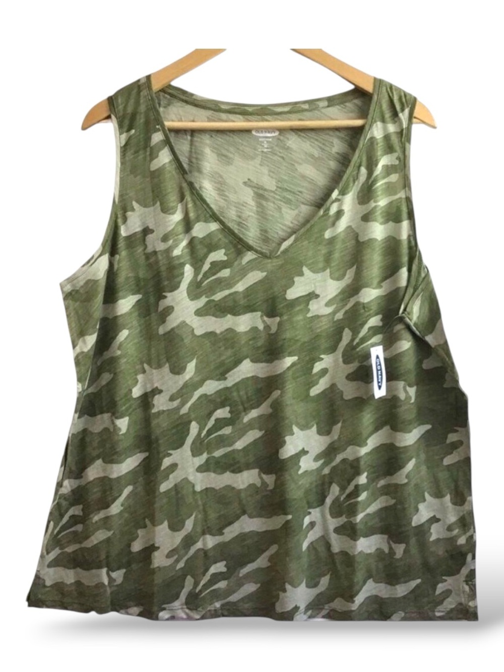 ๐
บold Navy tank top camo green XL V neck sleeveless 100% cotton